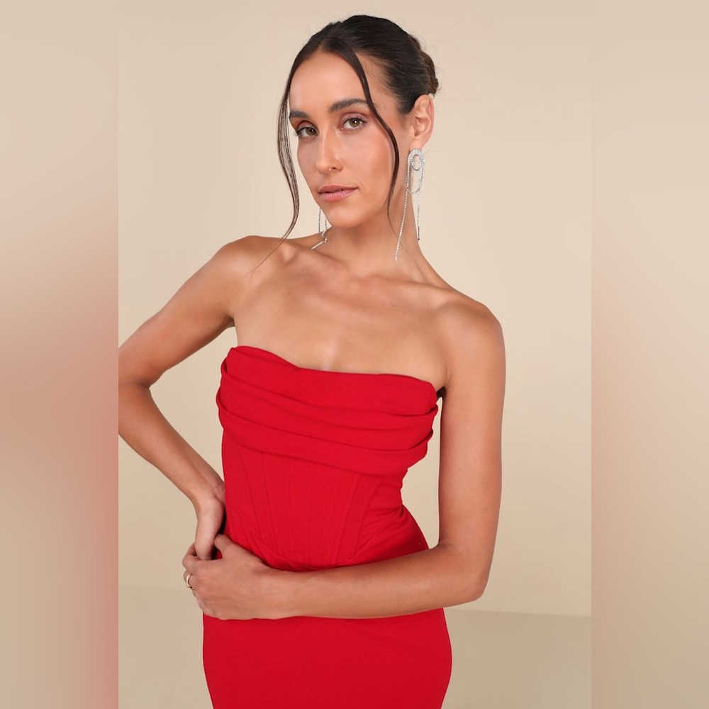 Lulu's Dramatic Intent Red Strapless Corset Bodycon Mini Dress nwot - Picture 3 of 10